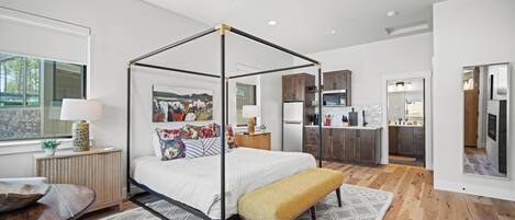 1 bedroom, internet, bed sheets