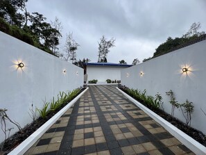 Property entrance - Buddha Tree Home Stay (Sringeri)