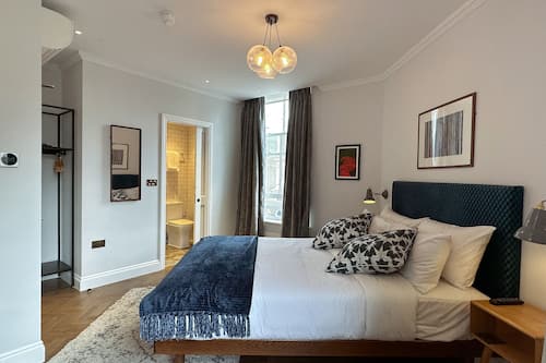 1 bedroom, in-room safe, soundproofing, free WiFi