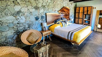 华丽双人房, 1 张特大床, 阳台, 山景 | 1 多间卧室、高档床上用品、特色家居、办公桌