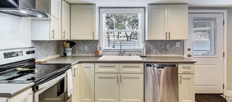 Dog-friendly Daytona Beach Cottage w/ Patio!