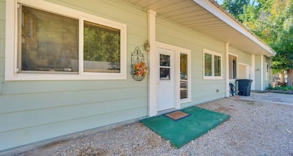 Cozy Idaho Retreat w/ Grill & Fire Pit!