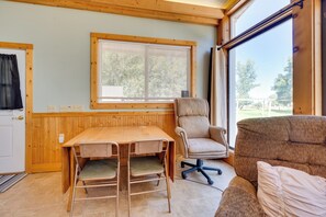 Apartment (0 Bedroom) | Interior