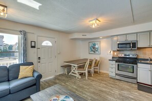 Apartment (2 Bedrooms) | Interior - Wildwood Crest Condo Rental: Walk to Beach! (Wildwood Crest)