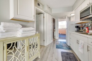 Apartment (1 Bedroom) | Interior - Pool Access: 8th-floor Condo on North Myrtle Beach (North Myrtle Beach)
