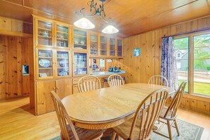 Mökki (3 Bedrooms) | Sisätilat