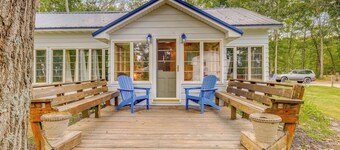 Rapid City Cottage w/ Patio Near Beach Access!