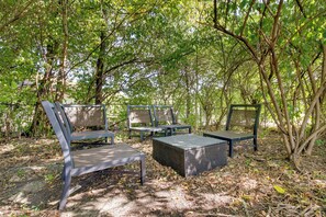 Interior - Cincinnati Home Rental w/ Balcony + Fire Pit! (Cincinnati)