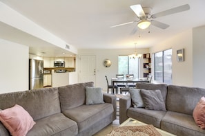 Apartment (2 Bedrooms) | Interior - Tucson Escape w/ Outdoor Community Pool & Hot Tub! (Tucson)