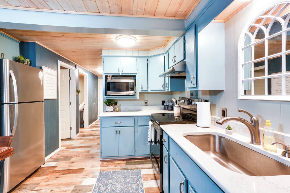 Kingston Cabin Rental: Walk to Lake Texoma Beaches - Kingston, OK