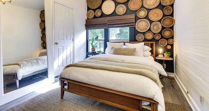 Fire Pit & Yard: Updated Winter Garden Home!