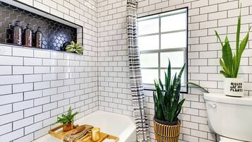 Rumah (2 Bedrooms) | Interior
