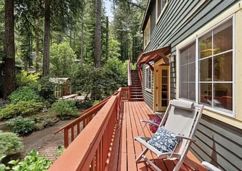 Quiet, Cozy, Russian River Retreat in the Redwoods. Private Garden View Unit