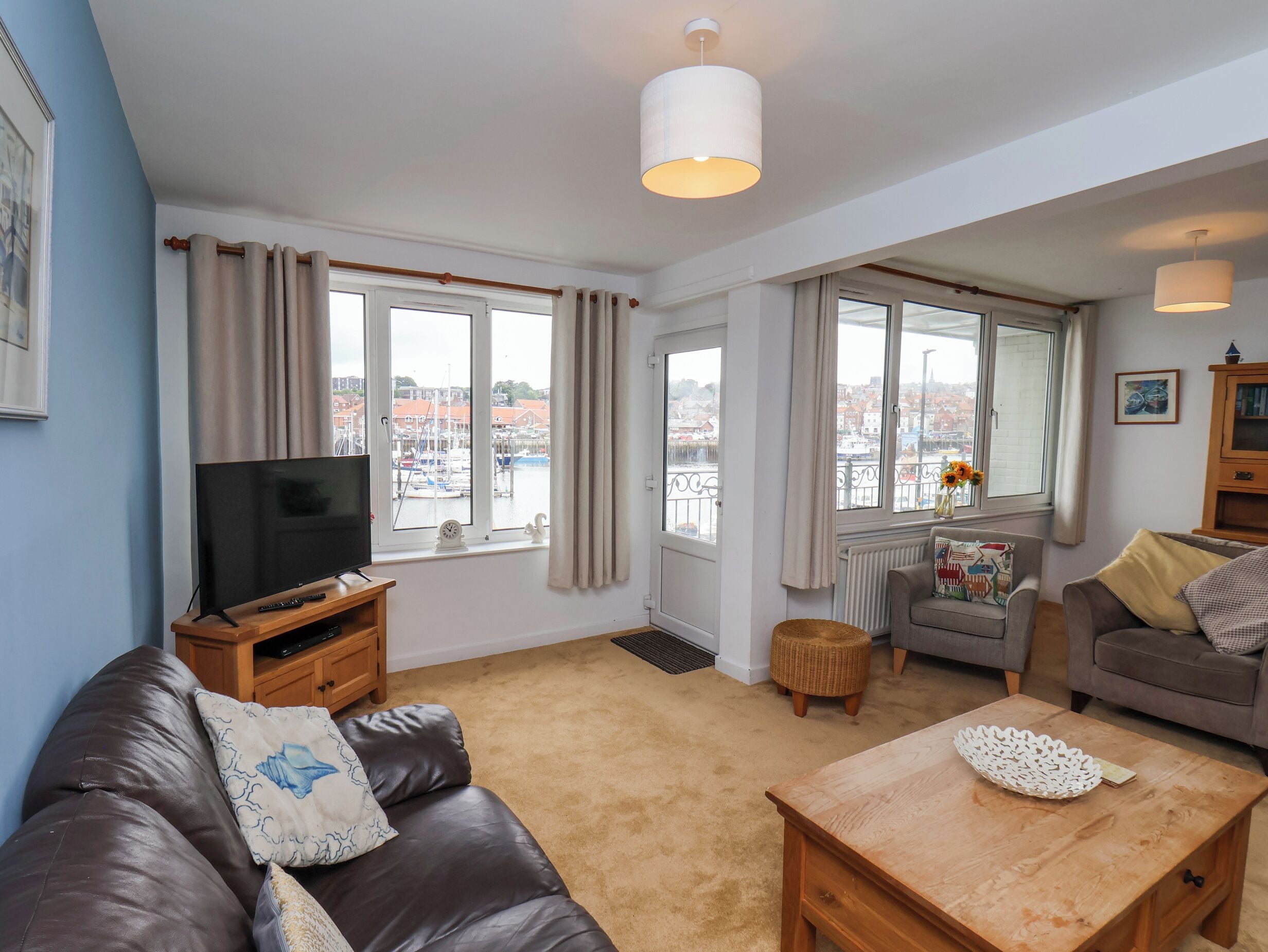 Cottage | Living area