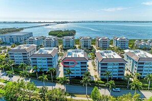 Unclassified image, 4 of 48, button - Serenity on the Sound, steps to pool/grills (Bradenton)