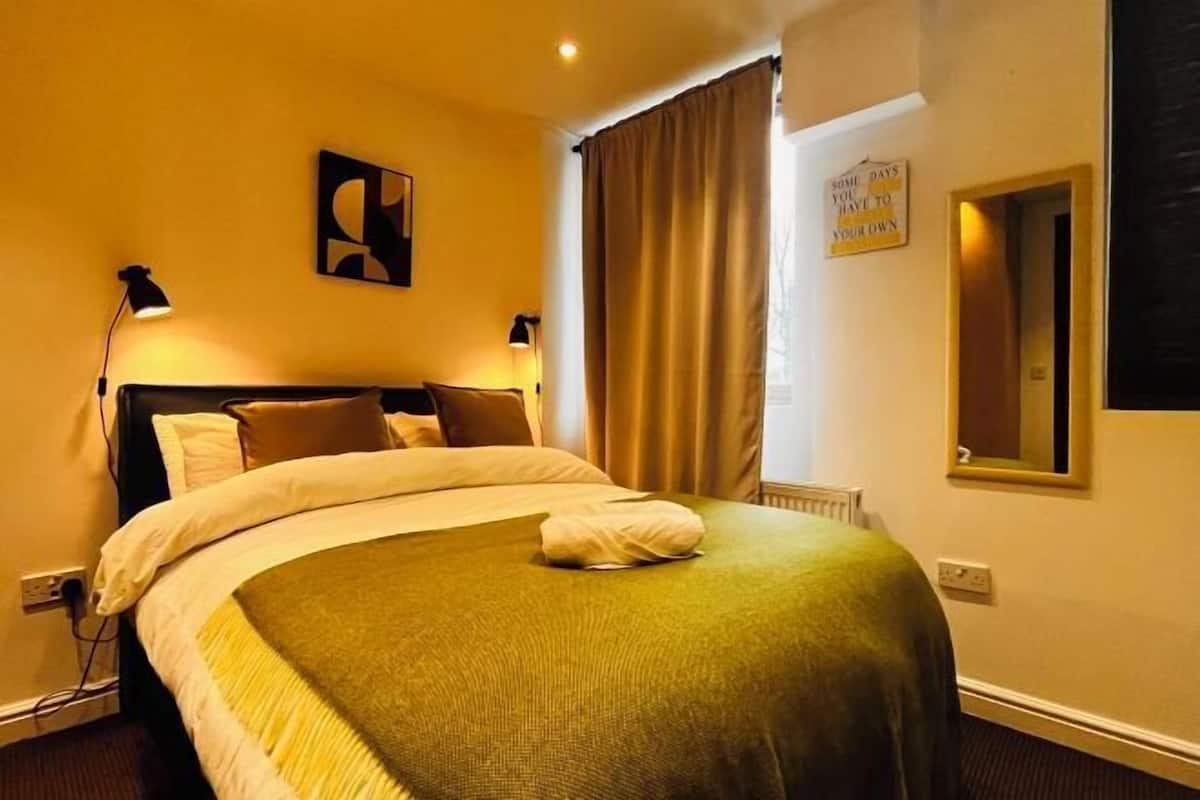 1 habitación, ropa de cama de alta calidad y decoración personalizada