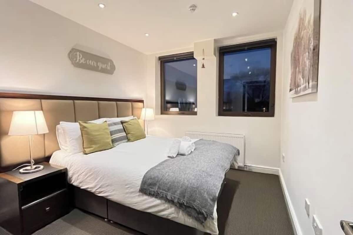1 habitación, ropa de cama de alta calidad y decoración personalizada