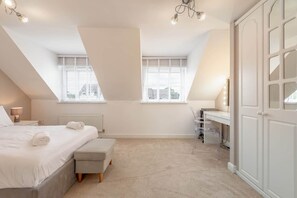 4 habitaciones, tabla de planchar con plancha y wifi gratis 