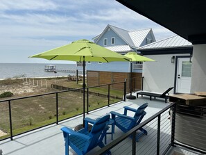 Terrace/patio - Ocean Springs Beach - Gulf Coast Getaway! NEW BEACHFRONT HOUSE! (Ocean Springs)