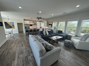 Smart TV - Ocean Springs Beach - Gulf Coast Getaway! NEW BEACHFRONT HOUSE! (Ocean Springs)