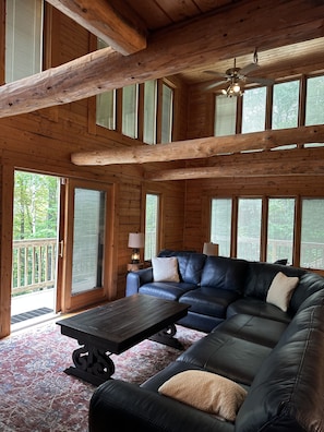 Smart TV, fireplace - Fox Ridge - White Mtn. Elegance - EV charging on site - Waterville Valley Ski  (Thornton)