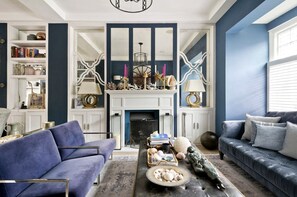 Living area - Unique family home in Hammersmith (London)