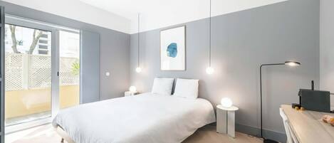 Tweepersoonskamer | Een bureau, gratis wifi, beddengoed