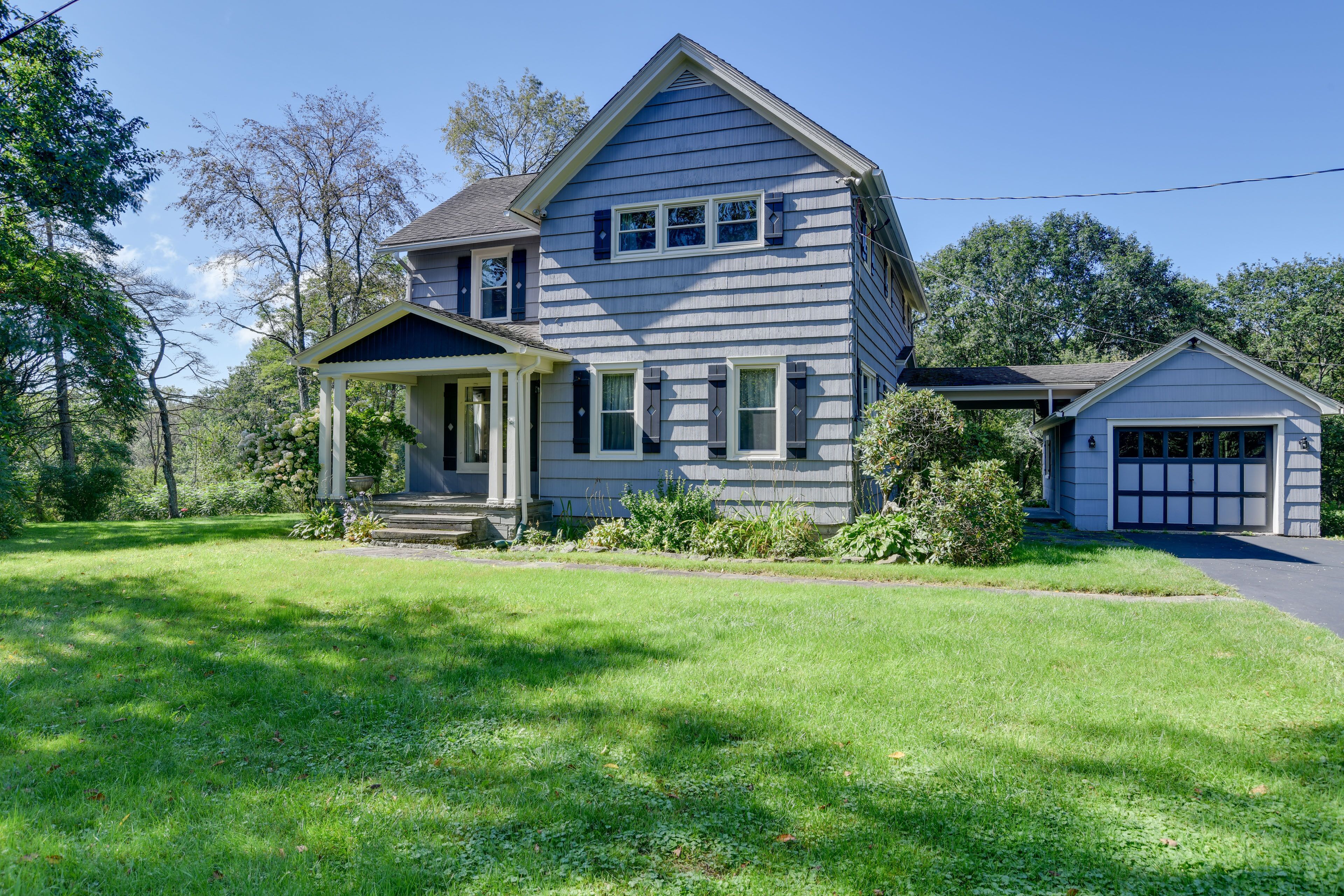 Rustic Bainbridge Retreat w/ Spacious Yard!