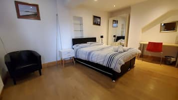 1 bedroom, iron/ironing board, WiFi, bed sheets