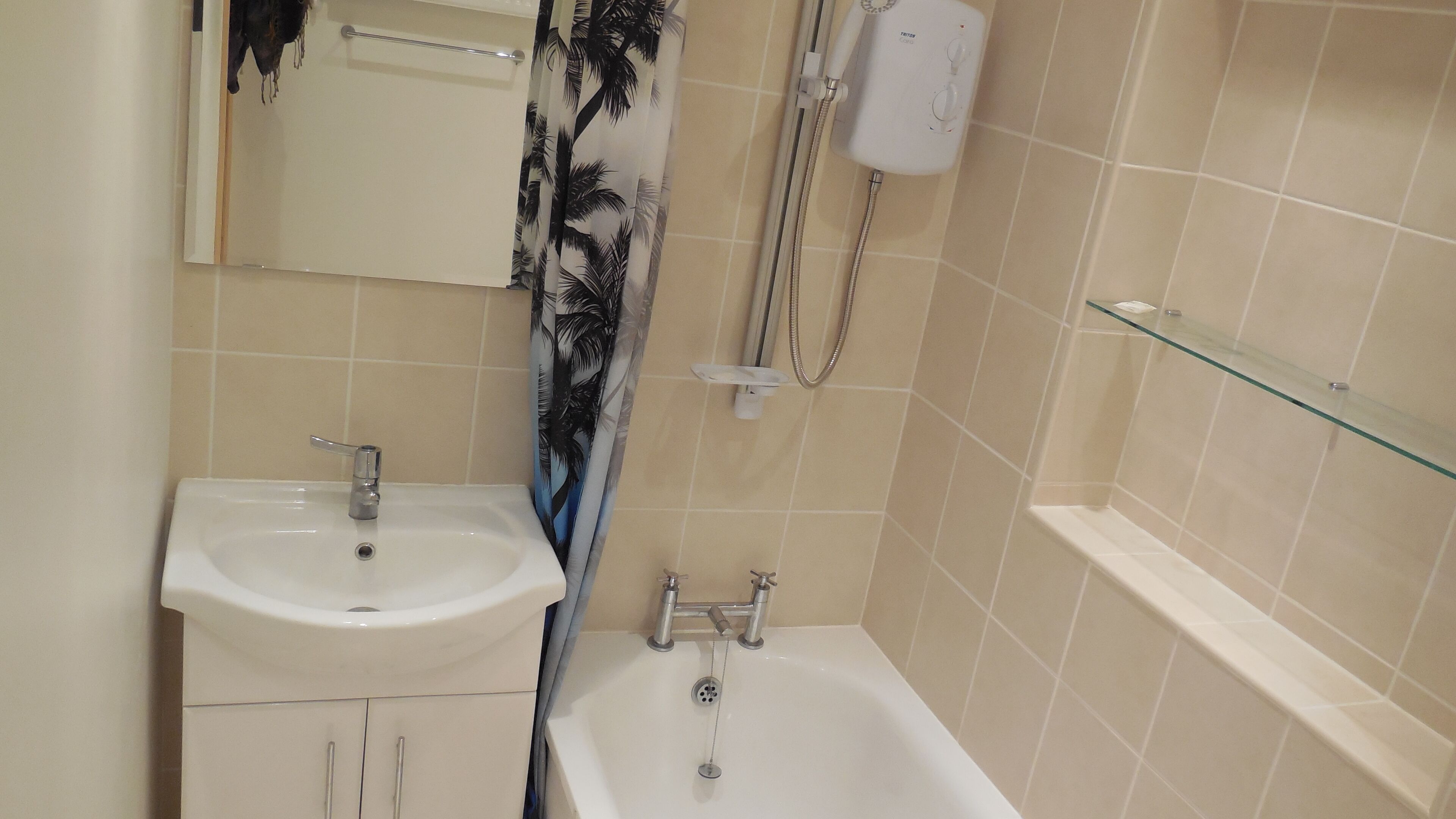 Hair dryer, towels