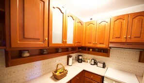 Lägenhet Classic | Eget kök | Ugn, spishäll, vattenkokare och brödrost