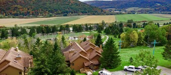 Ski-in/out Condo, King Bed, 2 Full Baths