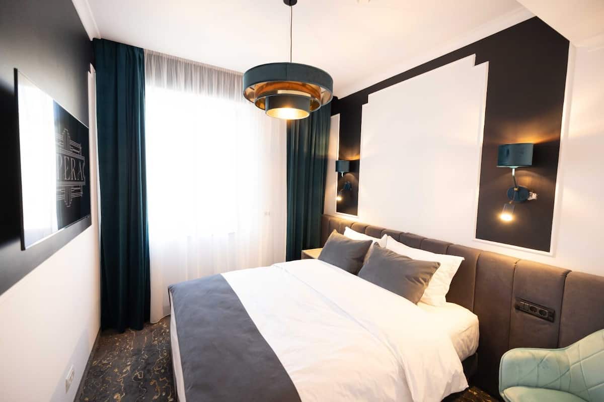 Double Economy | 1 bedroom, memory foam beds, minibar, in-room safe