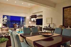 Dining - Beautiful penthouse located in Velas Vallarta  (Puerto Vallarta)