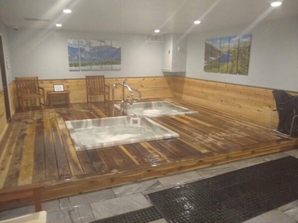 Interior - Entire 3-Bed. 8-Person Winter Park Condo With Hot Tub & Amazing Location (Winter Park)