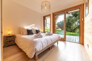 4 bedrooms, iron/ironing board, free WiFi, bed sheets - Chalet Octopussy - LES GETS: hot tub, sauna, superb view (Les Gets)