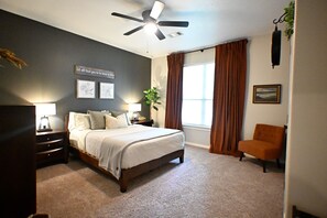 4 Schlafzimmer, Bügeleisen/Bügelbrett, kostenloses WLAN, Bettwäsche