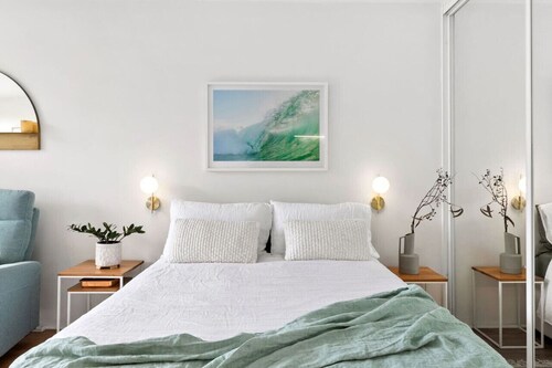 Walk to beach | Studio w/t pool