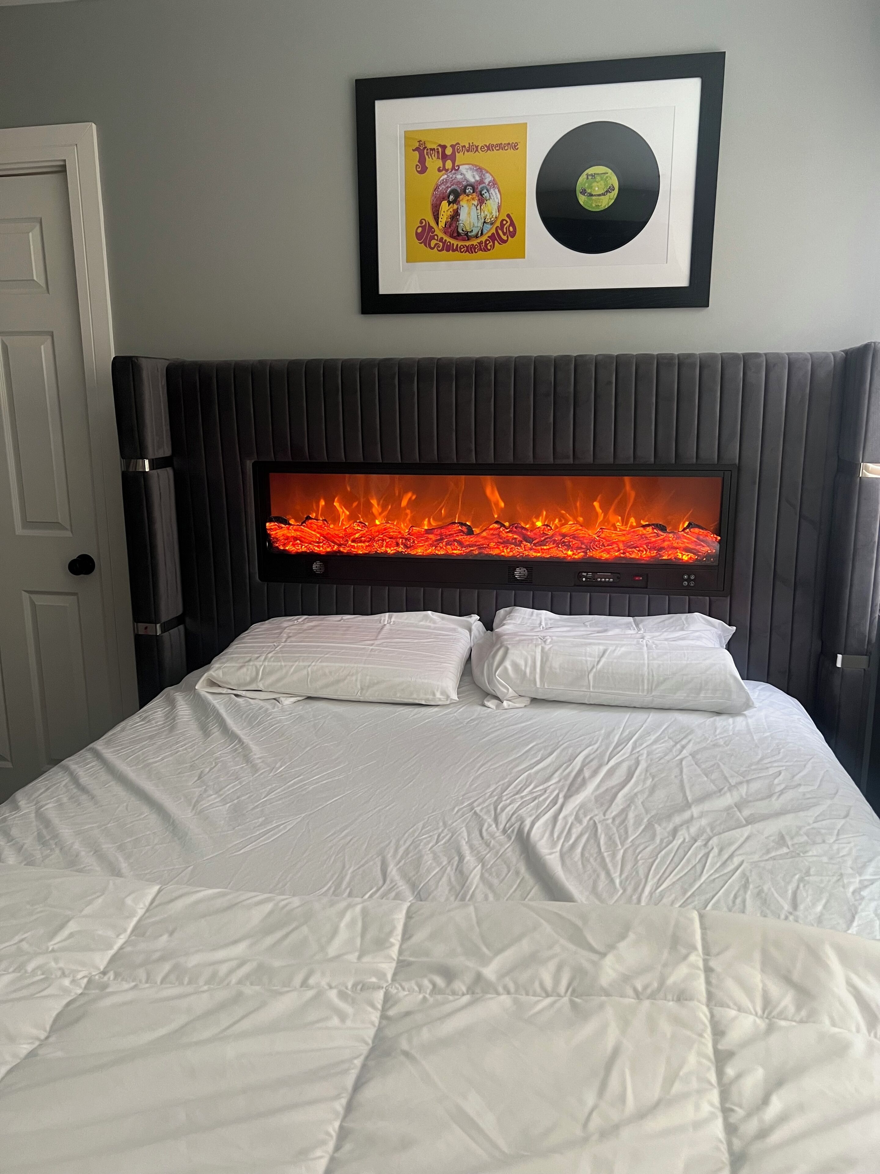 4 bedrooms, iron/ironing board, free WiFi, bed sheets