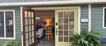 Tiny House Cottage in Historic Downtown