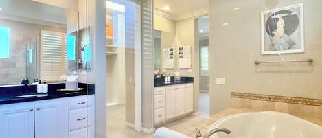 Douche, articles de toilette écologiques, sèche-cheveux, bidet