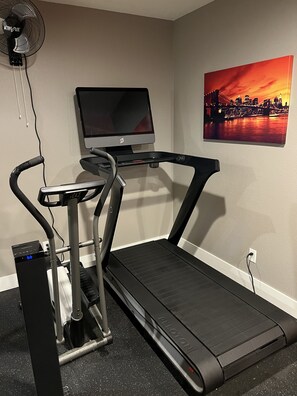 Fitness facility - Beautiful home located in the heart of Spring Green, close to area attractions (Spring Green)