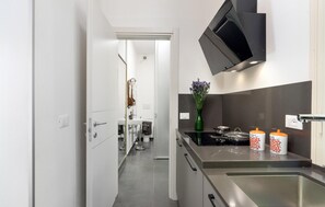 Kühlschrank, Ofen, Geschirrspüler