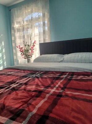 3 habitaciones, tabla de planchar con plancha y wifi gratis 