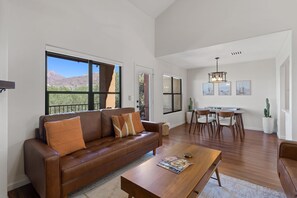 Smart TV - Luxury Condo in the Tucson Foothills (Tucson)