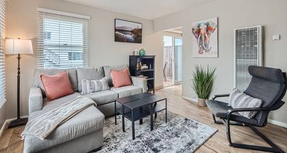 OB Cottage w outdoor patio / 3 min to the beach