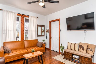 Three bedroom apartment in Buffalo & Niagara region 🌊