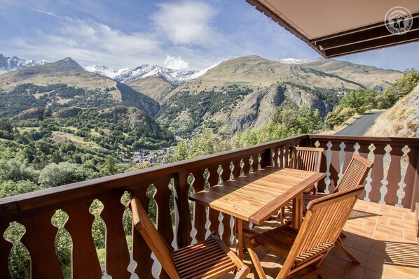Outdoor dining - LES Balcons DE Valloire (VALLOIRE)