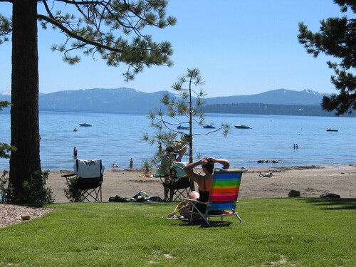 Camp Brassie - On Golf Course, Dog Friendly, Walk to Beach