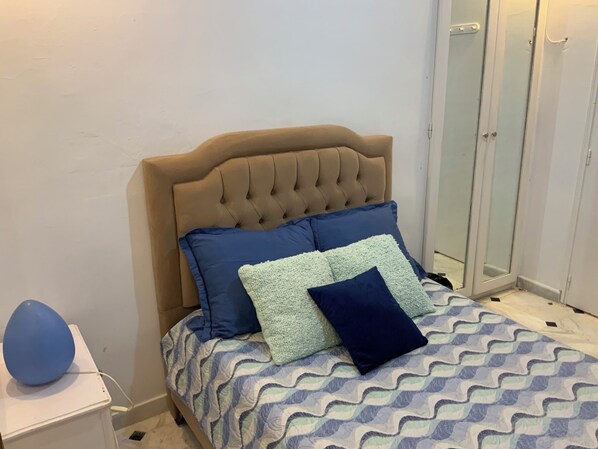 1 soverom og sengetøy